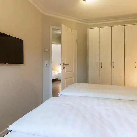 Reetdachhaus Dünengras Spo Reetdachhaus Dünengras Spo *