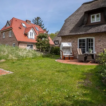 Reetdachhaus Duenengras Spo Reetdachhaus Duenengras Spo Holiday home